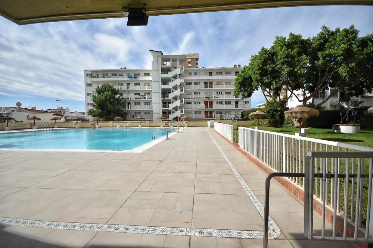 Gran Carihuela Apartman Torremolinos Kültér fotó