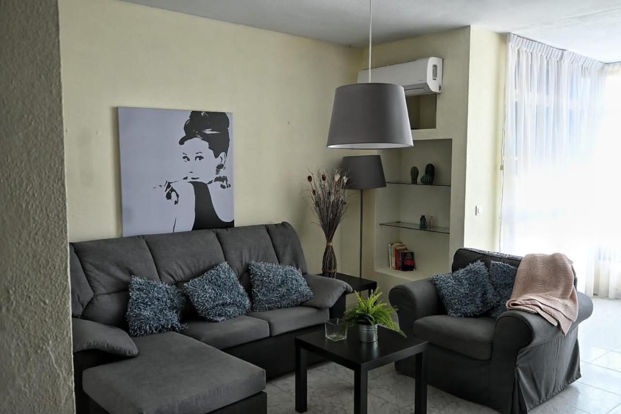 Gran Carihuela Apartman Torremolinos Kültér fotó