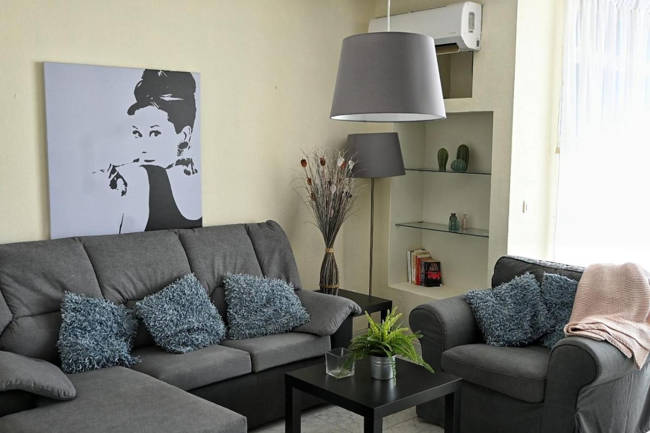 Gran Carihuela Apartman Torremolinos Kültér fotó